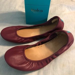 Authentic Burgandy Tieks $175 Womens Sz 9